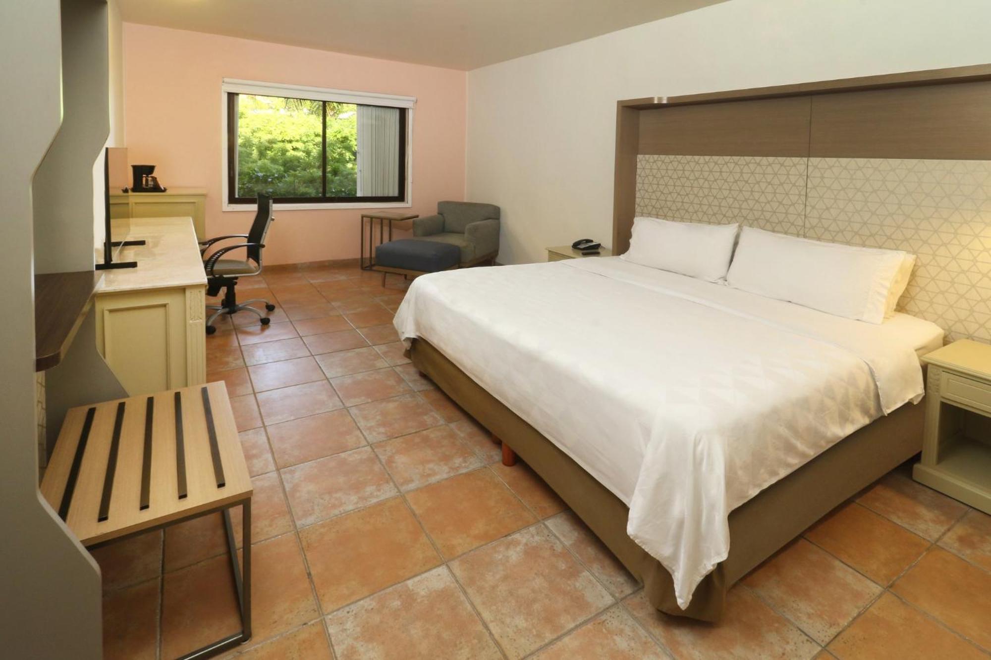Holiday Inn Ciudad Del Carmen, an IHG Hotel Exterior foto